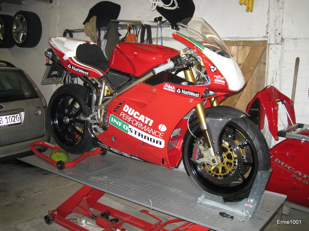 [Bild: azwm67r6.jpg]