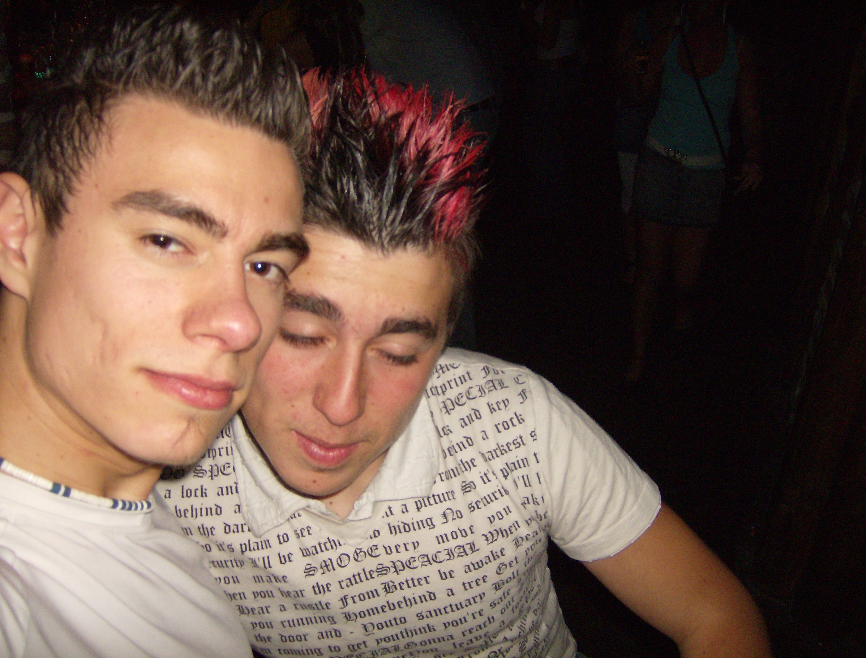 Dennis und ich er besoffen ich nicht ^^